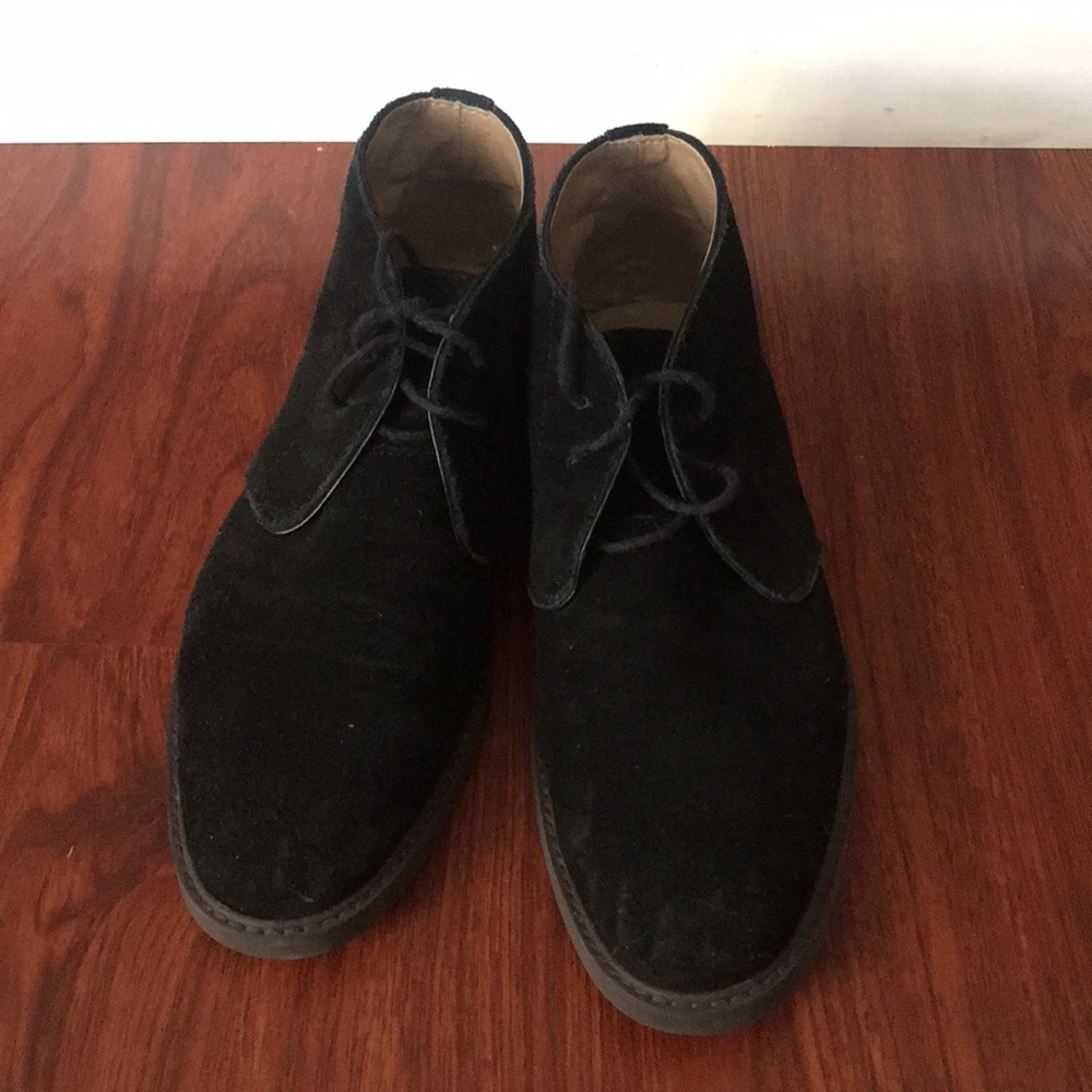 Banana Republic chukka boots in black suede